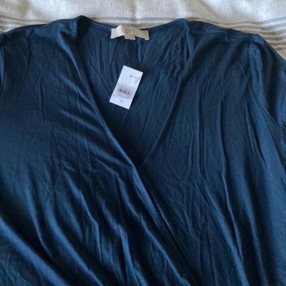 NWT LOFT Navy V-Neck Blouse Medium
